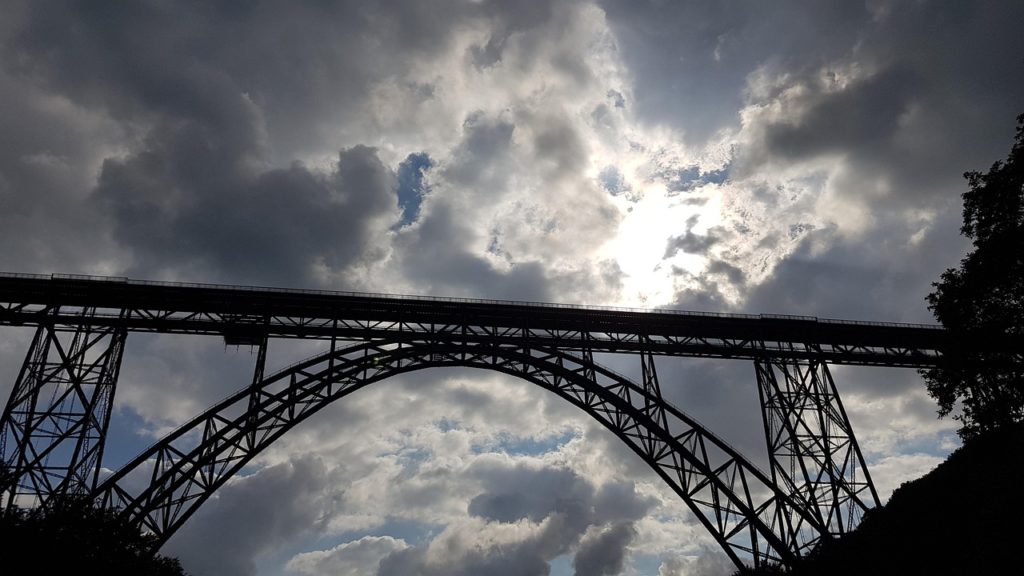 chenab bridge kashmir