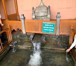 chashme-shahi-royal-spring-kashmir-water-source